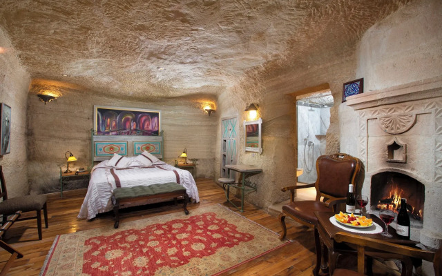 Terra Cave Hotel