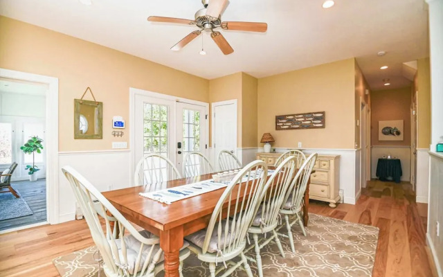 Stunning 5 Bdr, Walk to York Harbor Beach!