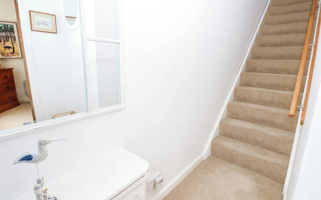 1 Westwood Close