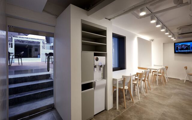 OPPA Hostel Sinchon-Hongdae