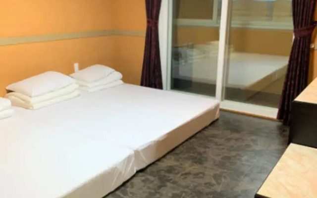 Silla Family Hotel