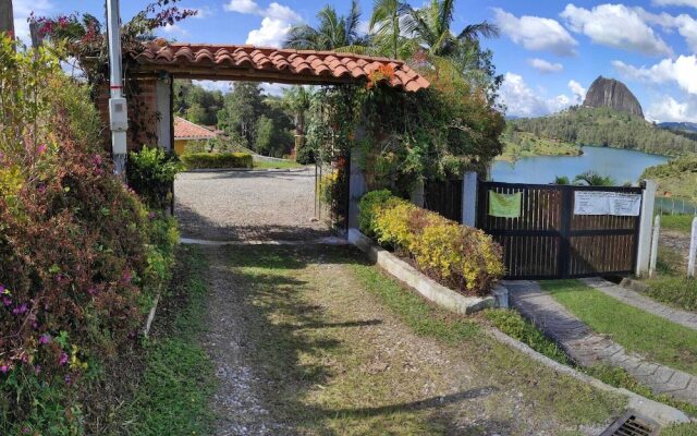 Casa de Campo Con Vista a la Piedra