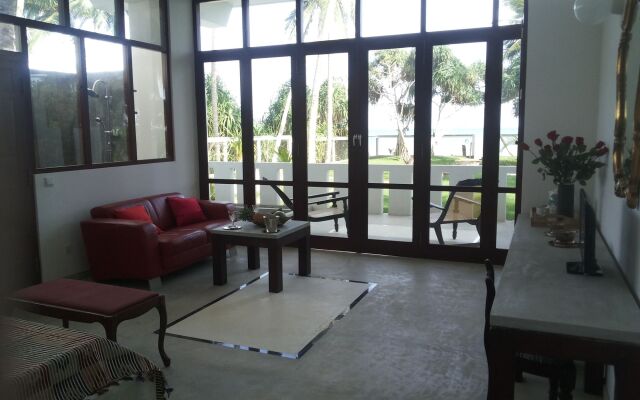 Nirvana Beach Boutique Hotel