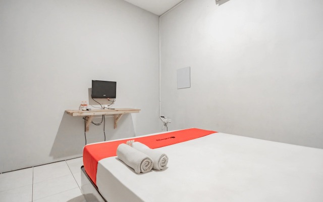 RedDoorz near Exit Toll Pasteur 4