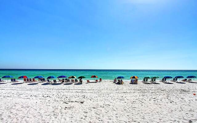 Shoreline Towers 1052 2 Bedroom Condo by RedAwning