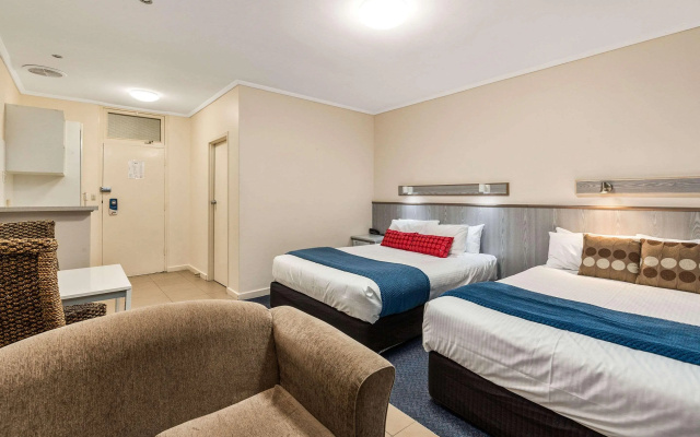Comfort Inn Glenelg – Guest Rooms – Adelaide