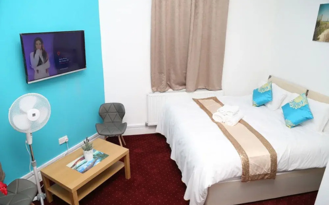 Birmingham Central Station Apartment