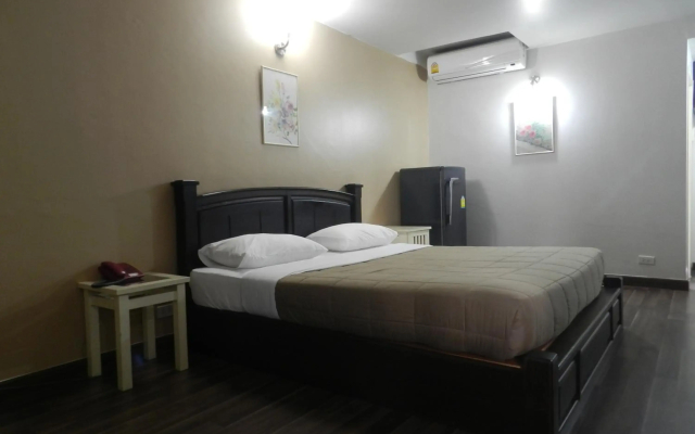City Residence Rama 6