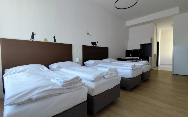 Post 120 Suites