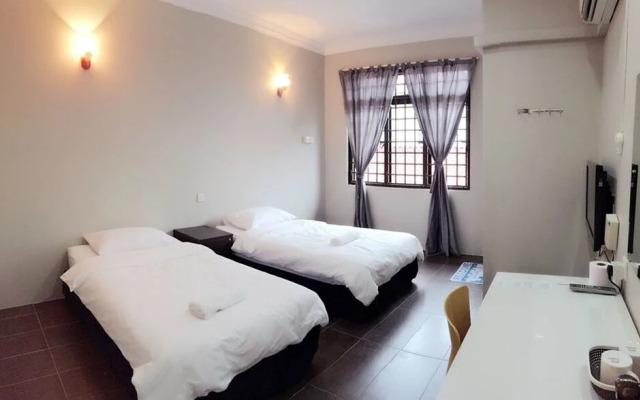 OYO 90019 Homestay Muar