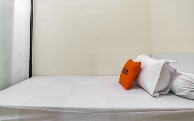 KoolKost Syariah near Kaza Mall Surabaya