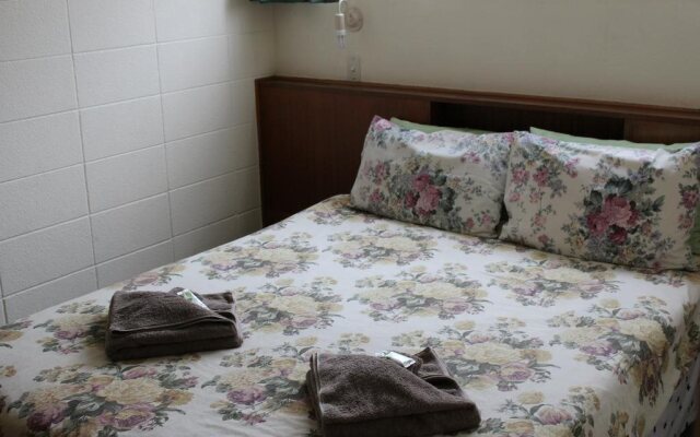 Pineland Motor Lodge