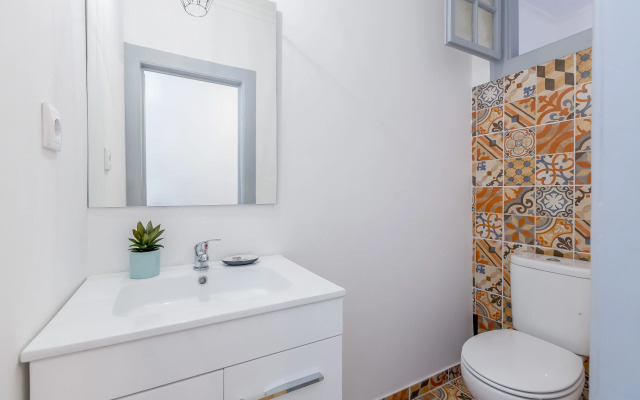 RomanticHome at Alfama's Heart