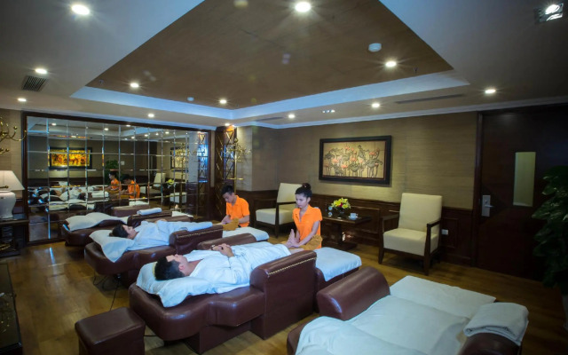 Chalcedony Grand Hotel