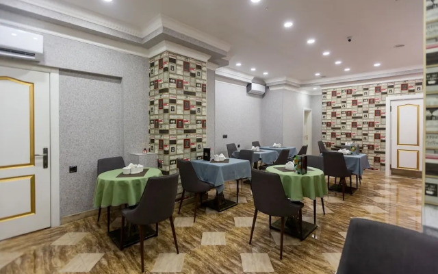 Center Hotel Baku