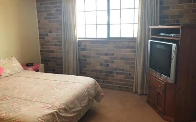 Bronte Court No 3 at South West Rocks