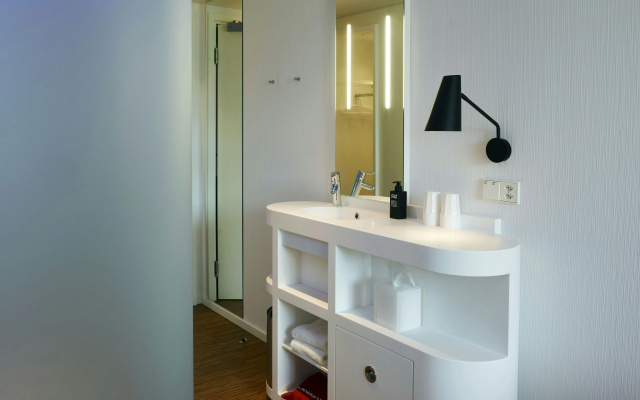citizenM Zürich - Image 7