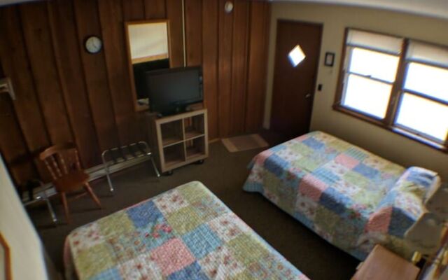 Balsam Lake Motel