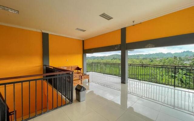 RedDoorz @ Jalan Raya Kuta Lombok Mandalika