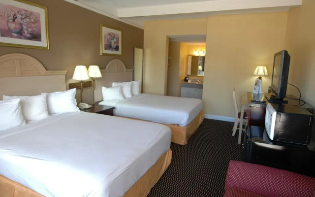 Ambassadors Inn & Suites