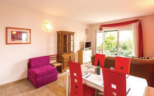 Awesome Apartment in Makarska With 1 Bedrooms and Wifi