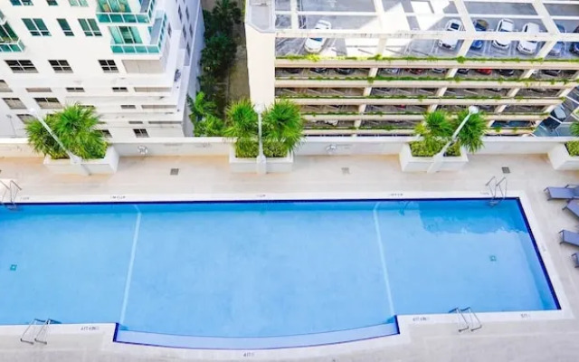 Wonderful 3BR Condo at Brickell