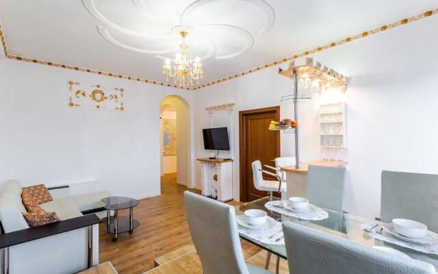 Sivak Apart on Poltavskaya 12