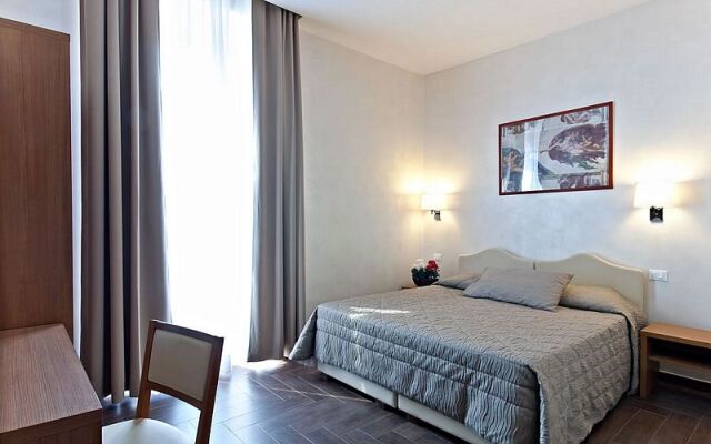 Collina Suites