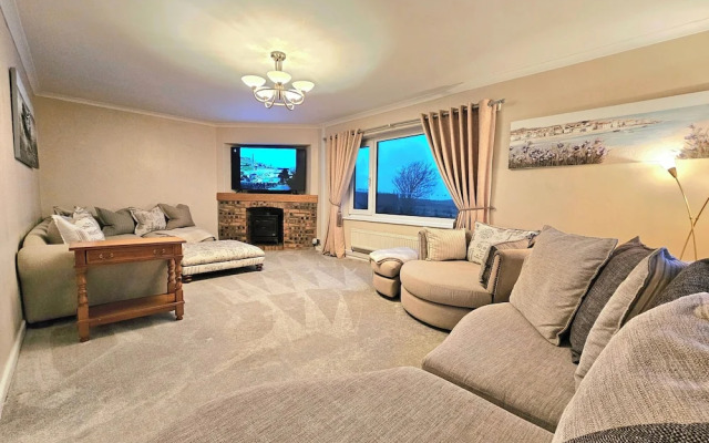 Seaside Bliss Retreat - 5 Bedroom House