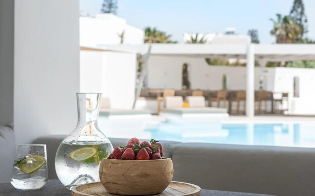Santorini Kastelli Resort