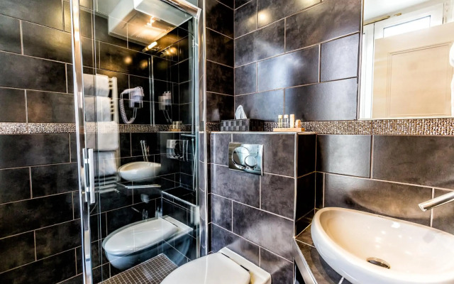 Atelier Montparnasse Hotel