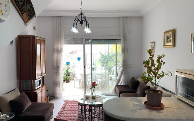 Airbetter -Cute 2bedroom Duplex with terrace Hammamet