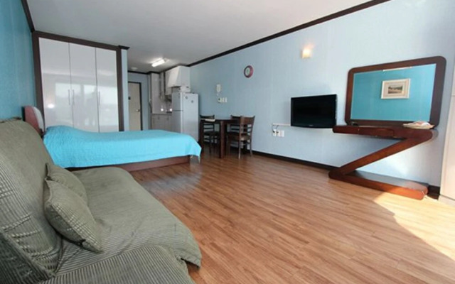 Tongyangneapoli Pension