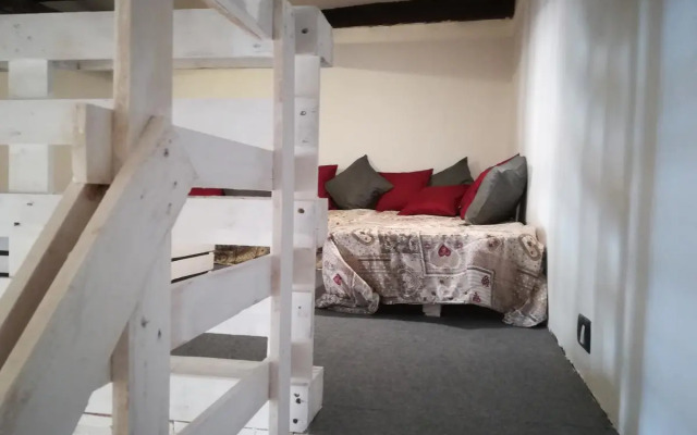 casa in palazzo Graffeo Eva
