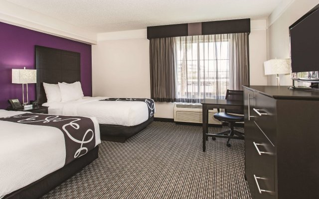 La Quinta Inn & Suites by Wyndham Las Vegas Summerlin Tech