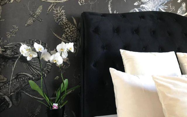 LIPPI 42 Guest House Villa with private garden