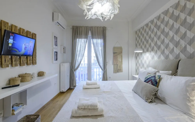 Acropolis homm Urban Oasis