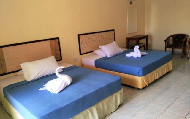 Teluk Batik Holiday Apartment