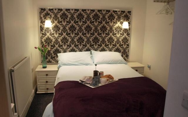 Marine Terrace Apartments