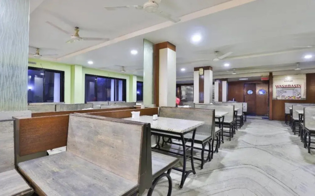 Hotel Summit By OYO Rooms