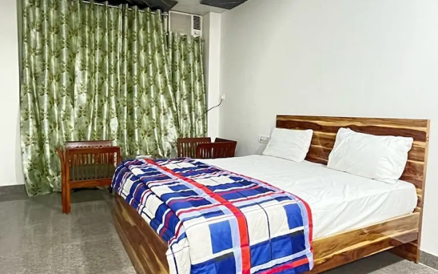 Hotel Mid Town