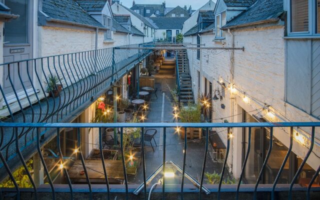 Penthouse At The Mews - 2 Bed Apartment - Tenby