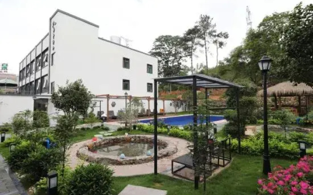 Shuiyun Jingshe Hot Spring Hotel (Xinfeng Meikeng)