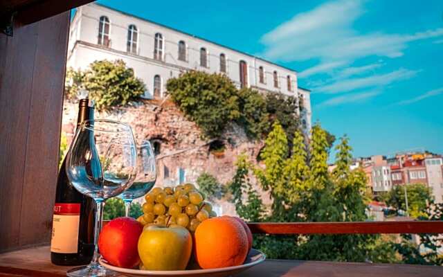 Gulliver Mansion Hotel
