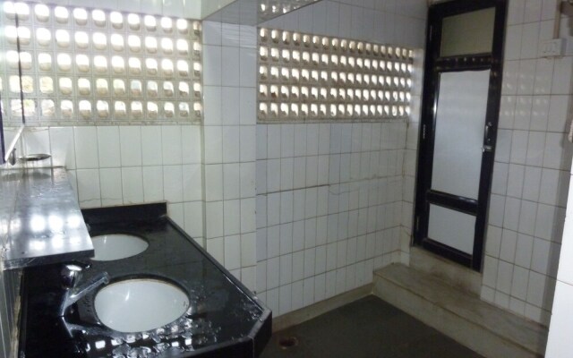 Yadgar Guest House