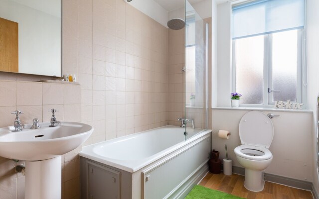 Bloom Field Court Apartments