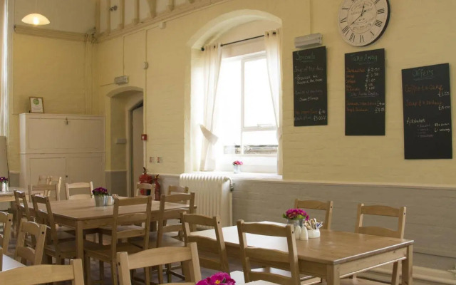 Ludlow Mascall Centre - Hostel