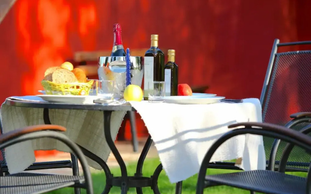 Holiday Home in Spello With Pool & Terrace