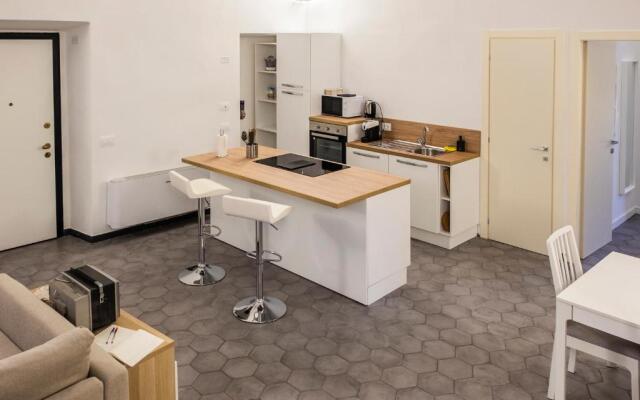 Archivolto del Teatro, 3