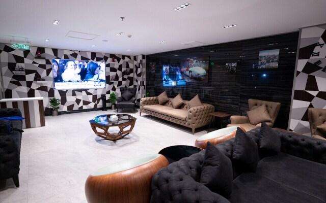 White Diamond 1 Al Tahlia